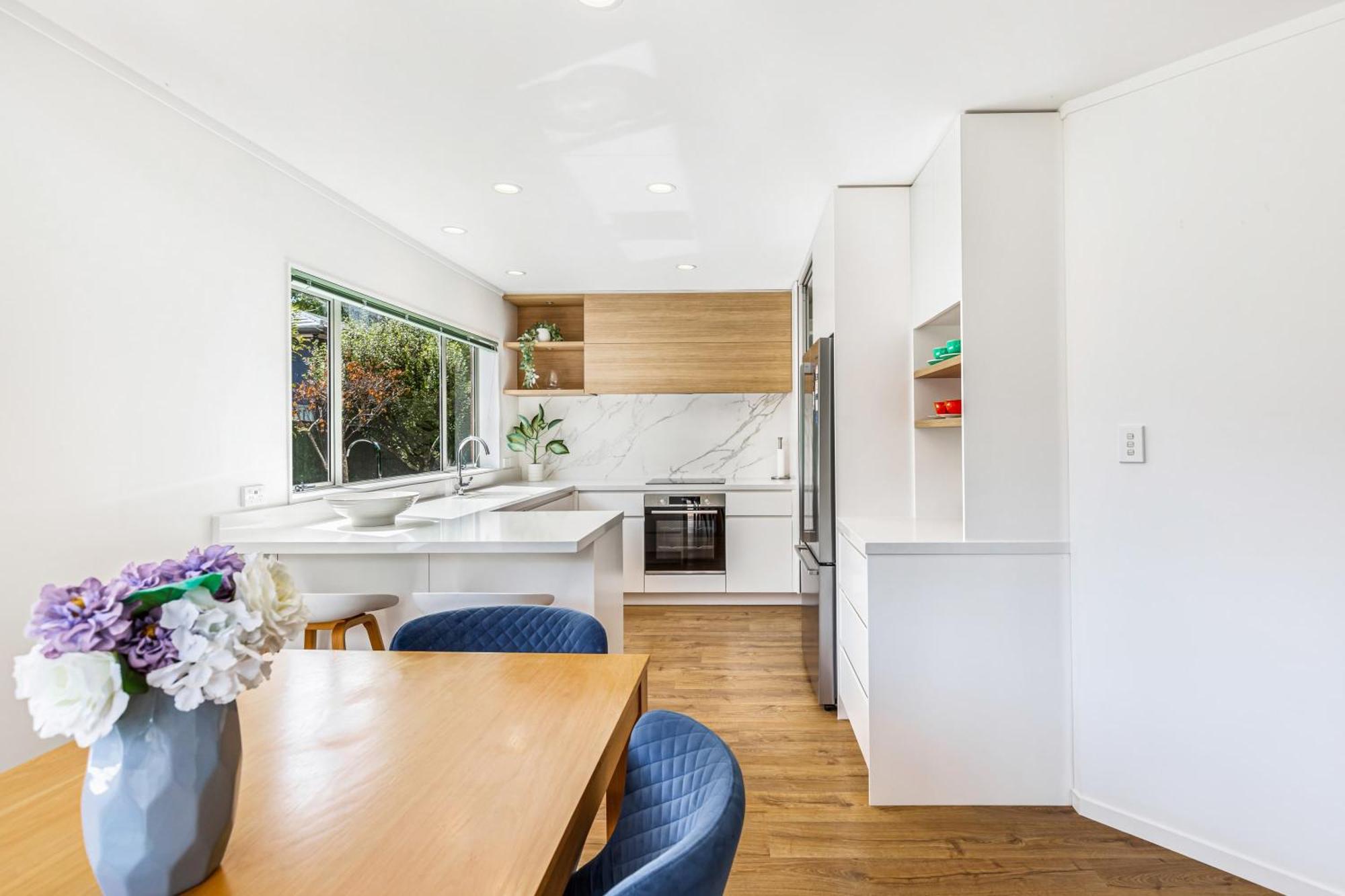 Private And Sunny 3-Bedroom Home With Parking Auckland Luaran gambar