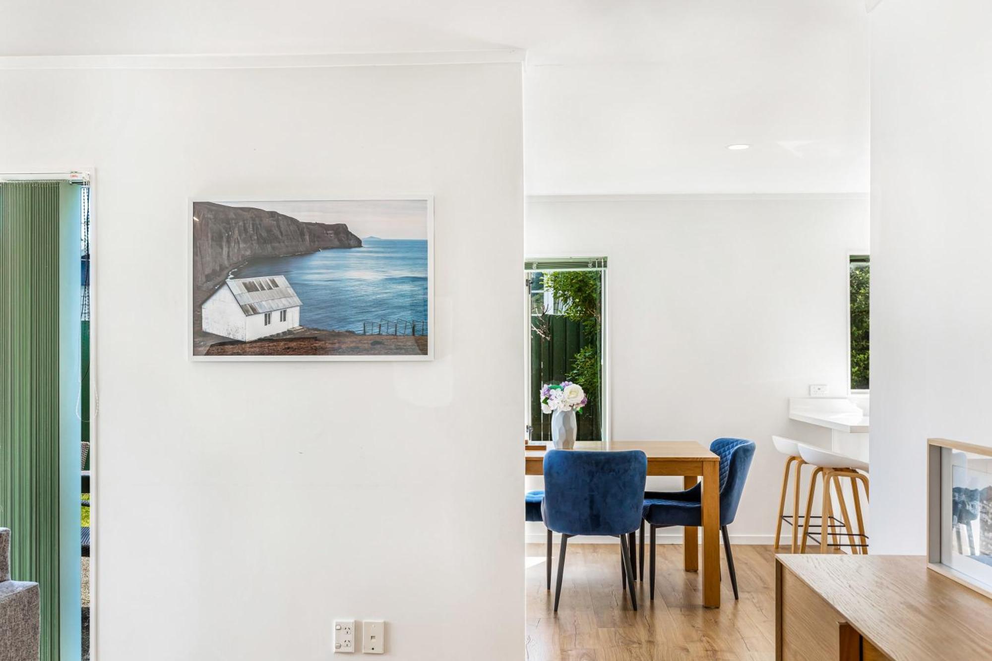 Private And Sunny 3-Bedroom Home With Parking Auckland Luaran gambar