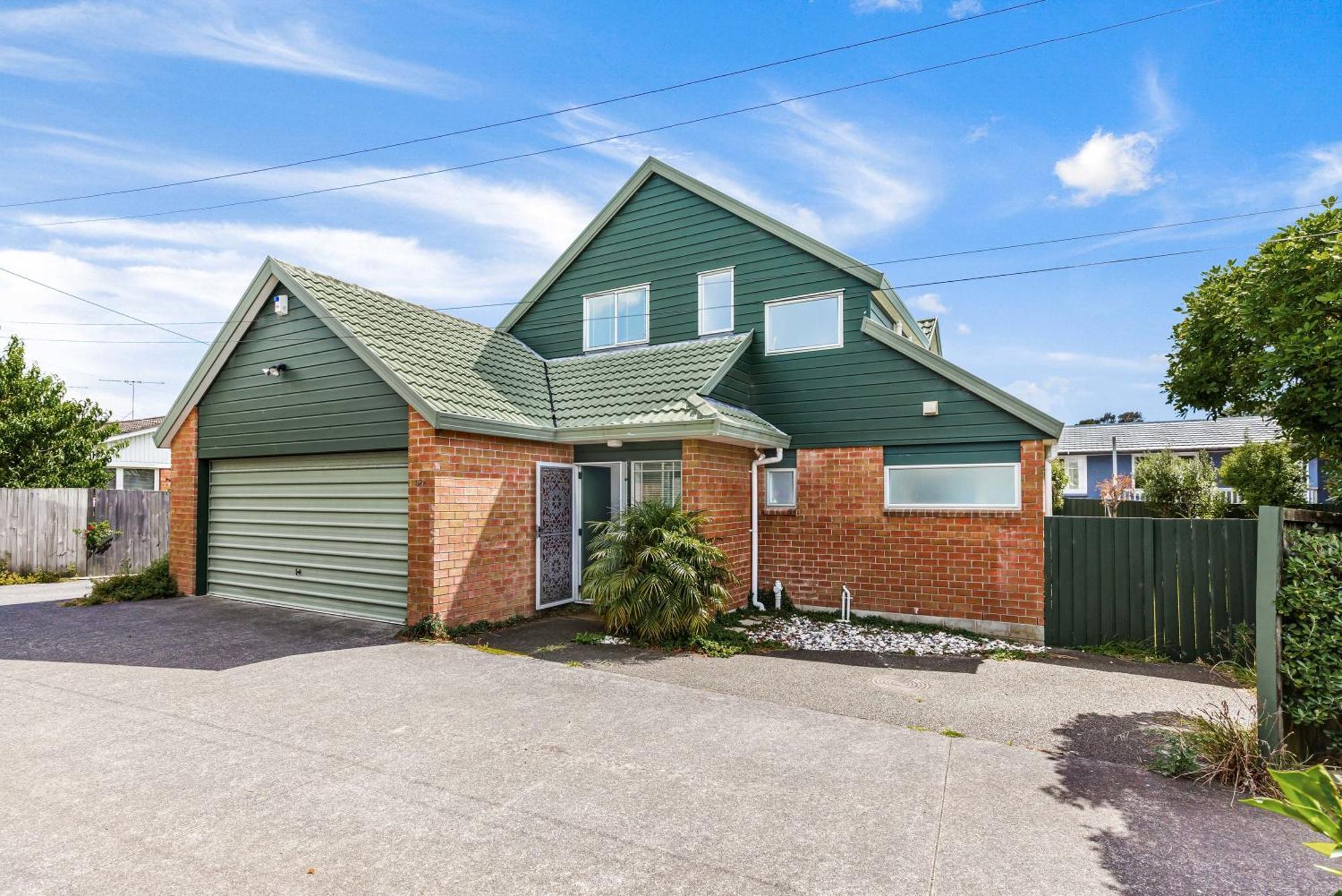 Private And Sunny 3-Bedroom Home With Parking Auckland Luaran gambar